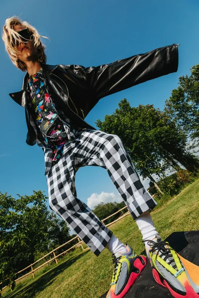 Look 17
